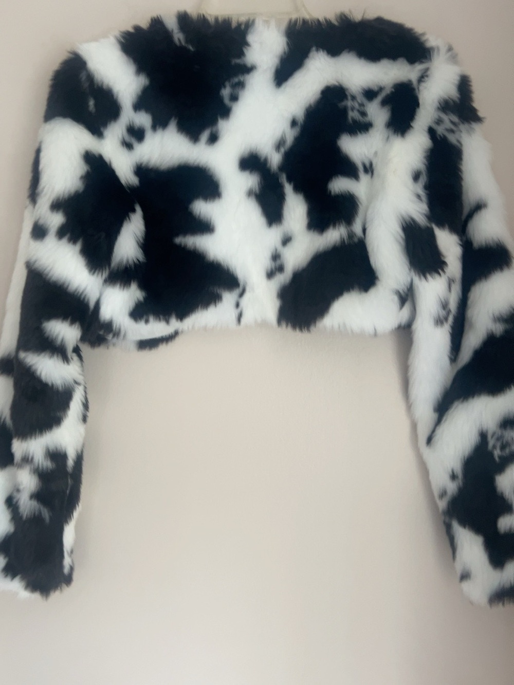 Windsor Cow Print Black White Faux Fur Cropped Jacket S NWT - Picture 3 of 6